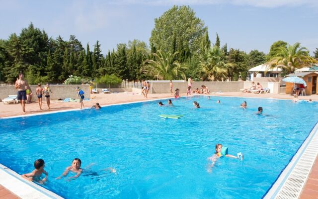 Village Les Abricotiers