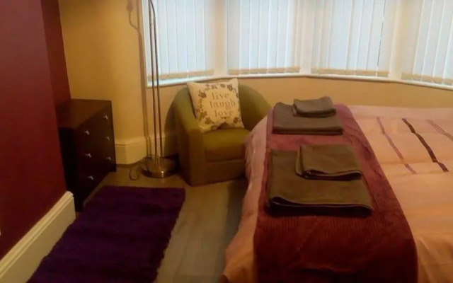 Liverpool At Gloucester Road