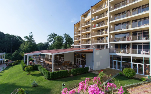 Madara Park Hotel