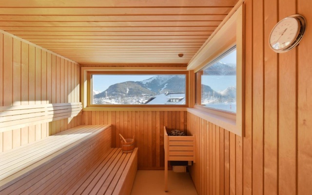 Mountains Hotel