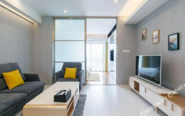 Xianhang hotel apartment (Jinan Wanhong Plaza store)