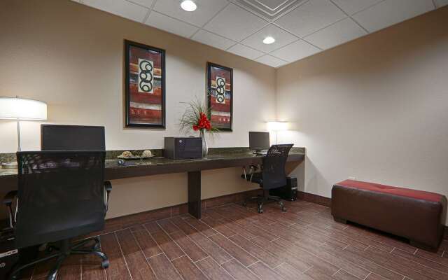 Best Western Plus Cushing Inn & Suites