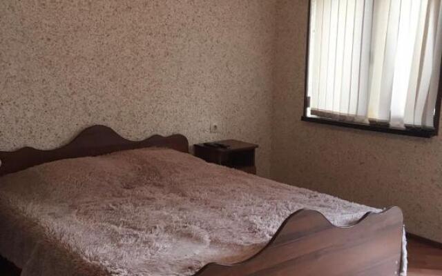 Esnat guest house Titova 25a