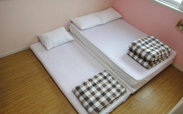 BB Hongdae Hostel