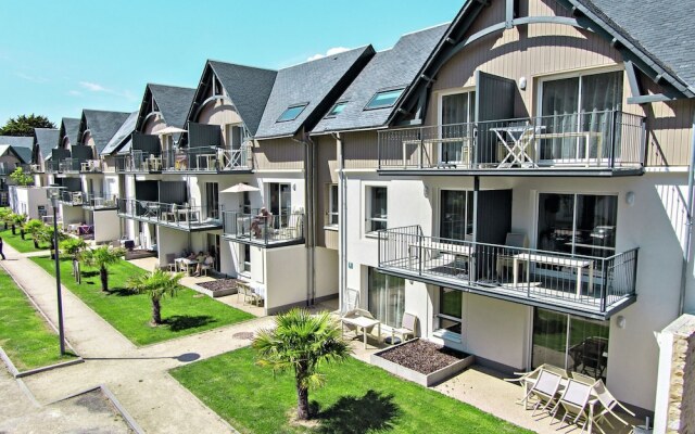 Modern Apartment Near the Relais Thalasso Thermes spa