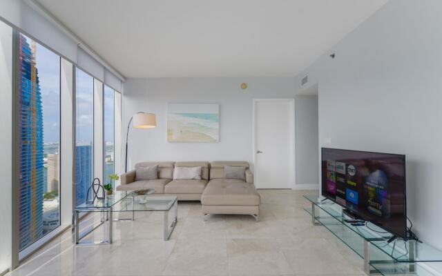 Wonderful 2 Condo at Icon Brickell WPool