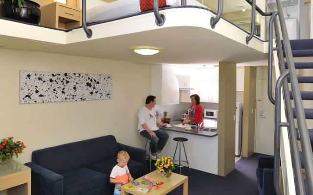 Metro Apartments on Darling Harbour - Sydney