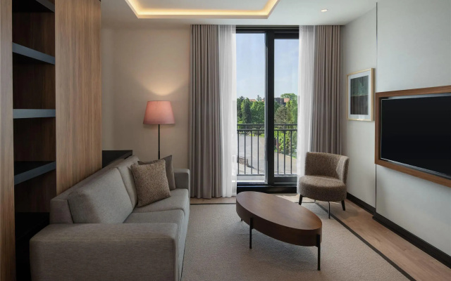 Altunizade Suites Istanbul, Curio Collection by Hilton