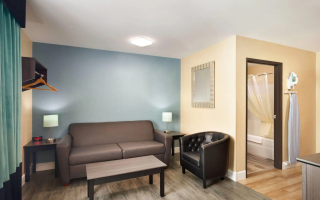 Hawthorn Extended Stay by Wyndham Saint Robert