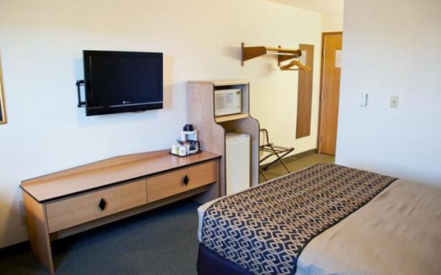 Americas Best Value Inn and Suites Atlantic