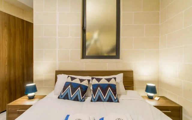 Ta'Siku Gozitan villa + Pool & hot tub