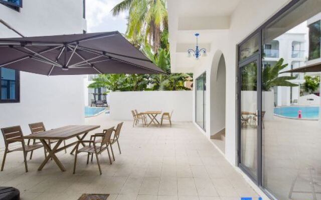 Xiaolu Chenke Muyuewan Homestay (Sanya Yalong Bay Bohoucun Branch)