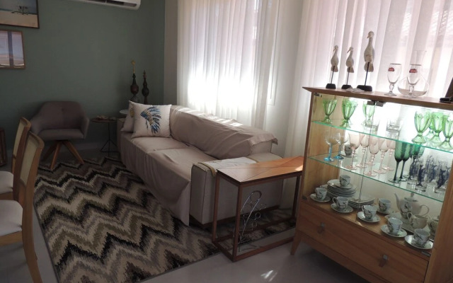 Casa com 3 Quartos em Condomínio Geriba