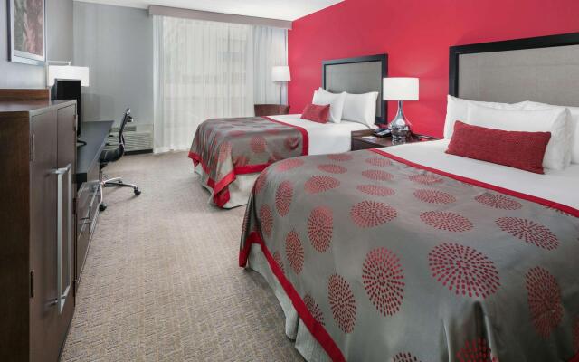 Travelodge By Wyndham Texarkana