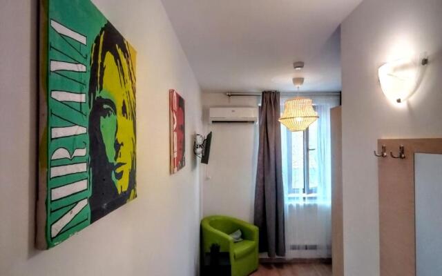 Central Guesthouse Bucharest - Adults Only