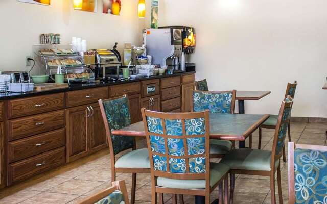 Quality Inn Manitowoc