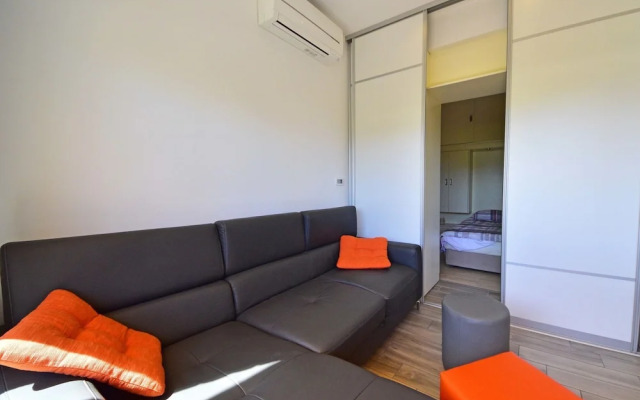 Koalas Nest Home Apartments Trinajsti i