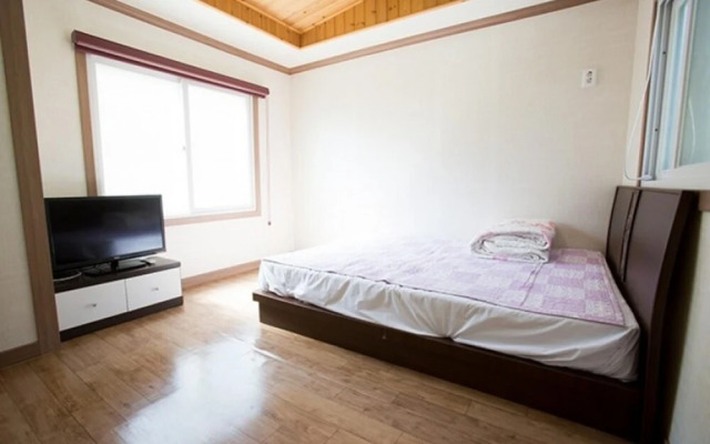 Wanju Cypress Forest Story Pension