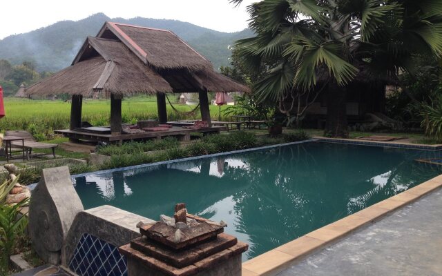 Pai Chan Cottage & Cuisine