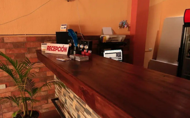 El Delfin Hotel y Restaurante