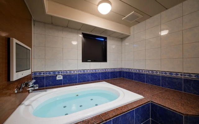 HOTEL WILL BASE Tsurumi - Adults Only