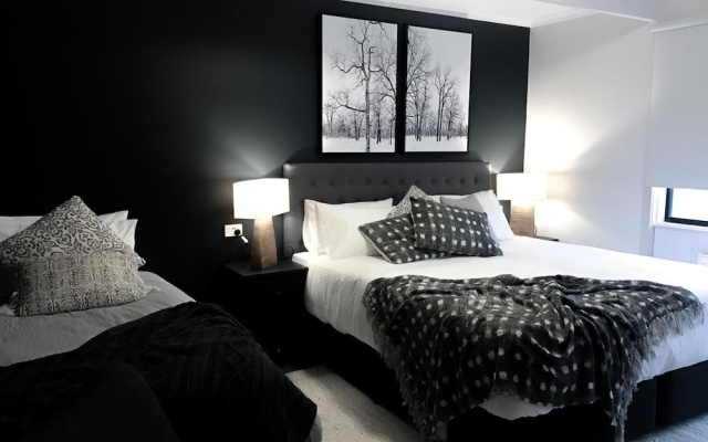 Ski Club of Victoria - Ivor Whittaker Lodge – Guest Rooms – Mount Buller