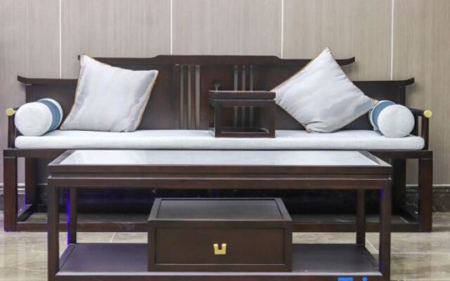 Yamei Qingju Hotel