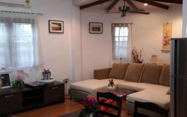 Huahin Cozy Villa