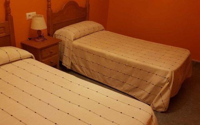 Hostal - Restaurante Carmona