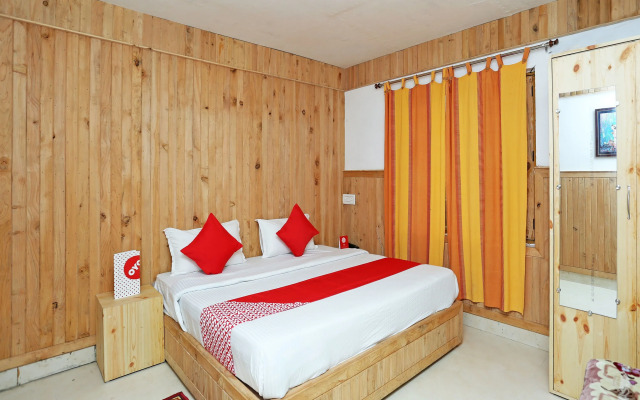 OYO 16895 Holiday Homes