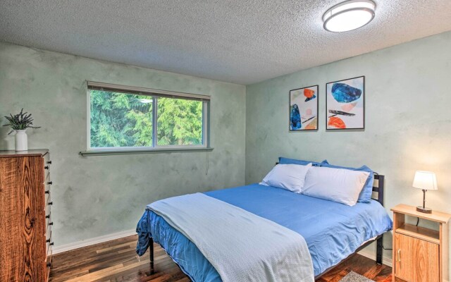 Cozy Washington Escape Near Hiking & Golfing!