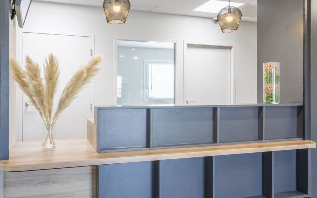 B&B HOTEL Saint-Martin-de-Crau Alpilles Camargue