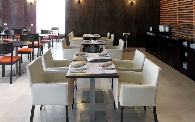 NH Campo De Gibraltar