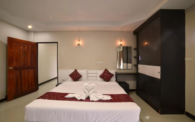 Gold Airport Suites