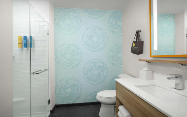 Tru by Hilton Jacksonville Airport I-95