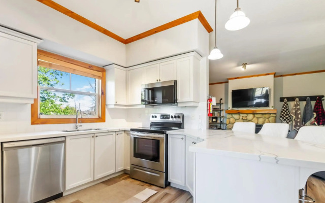 Blue Mountain 3 bedroom Dream Chalet 81590