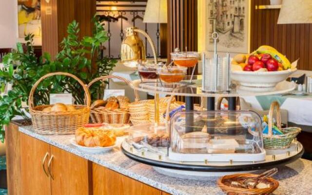 Parkhotel Crombach