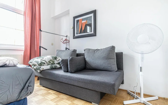 Comfy 4BR Apt Ideal for Groups Families