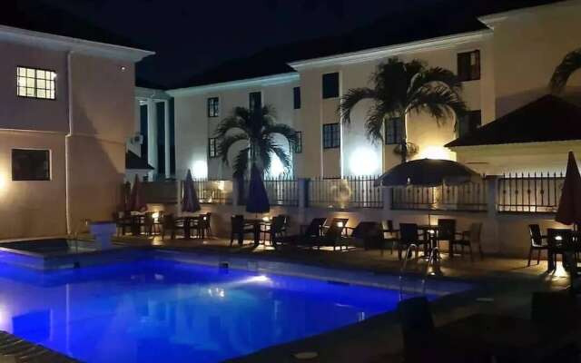 Impeccable Hotel by HomeVille Plus Benin