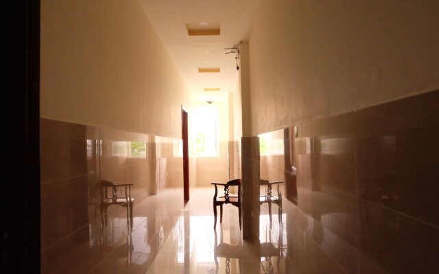 Spring Hung Anh Hotel