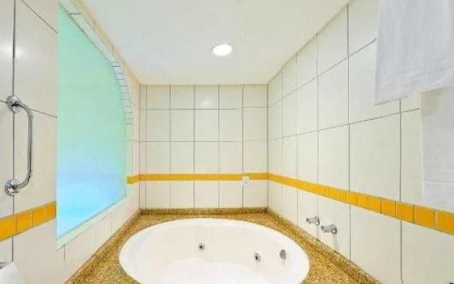 Saint Sebastian 307 Duplex no Centro.