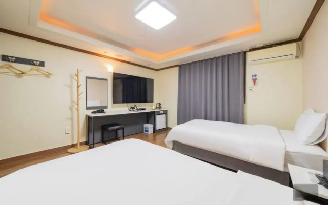 Donghae Gloria Hotel