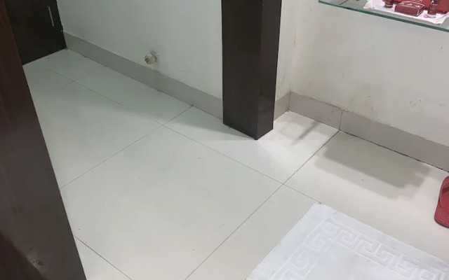 JK Rooms 126 Parashar Legacy - Station