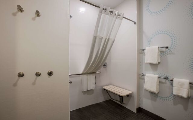 Tru By Hilton Traverse City