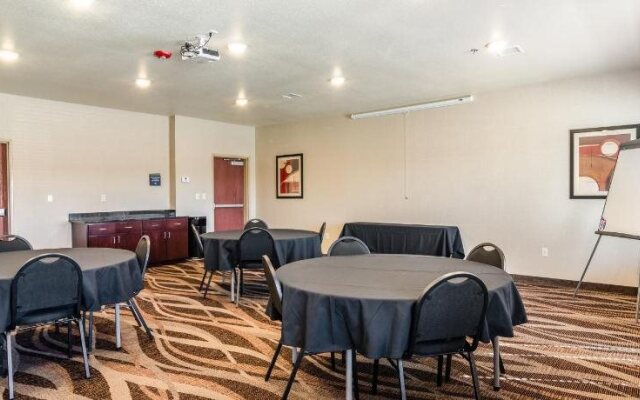 Cobblestone Hotel & Suites - Gering/Scottsbluff