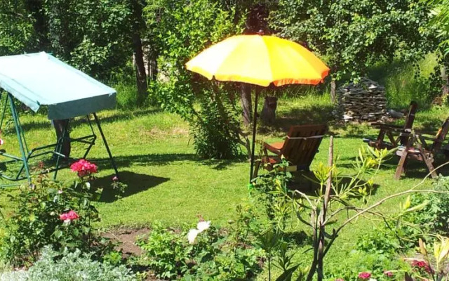 Guest House Family Varda