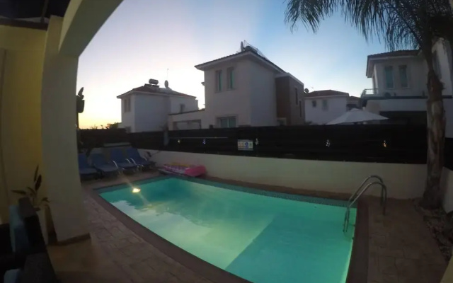 Amelia Villa With Private Pool Wifi BBQ