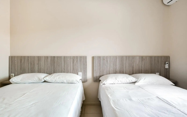 OYO Pousada 4 Estações