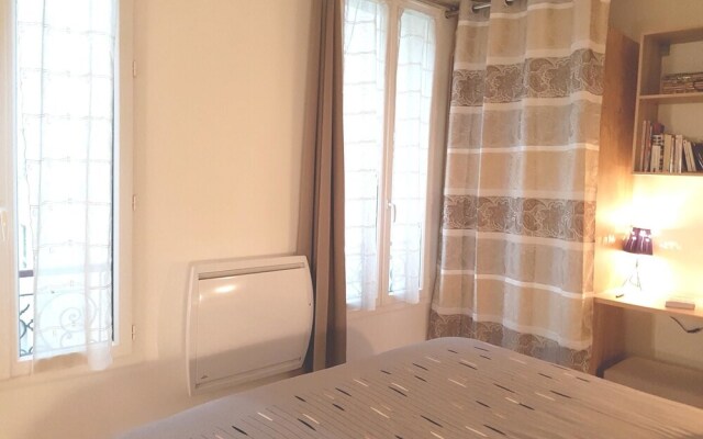 Apartment With one Bedroom in Paris, With Wifi