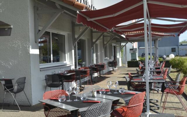 Logis Cris Hôtel et Restaurant - Lyon Sud-Est